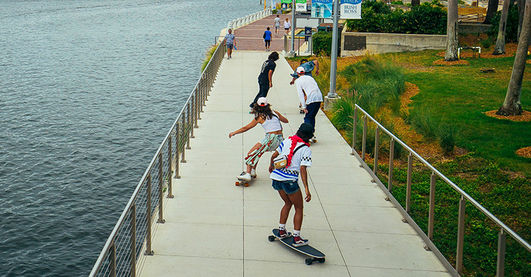 Landyachtz longboardy - přehled nabídky