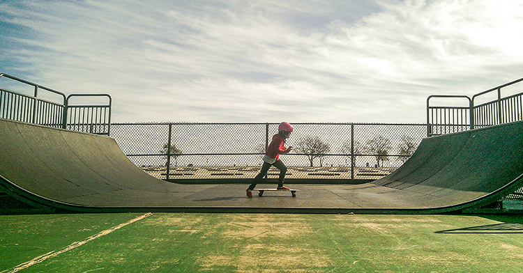 Jsou skateparky bezpečné pro děti? Zjistěte, jak zajistit bezpečnost svého dítěte