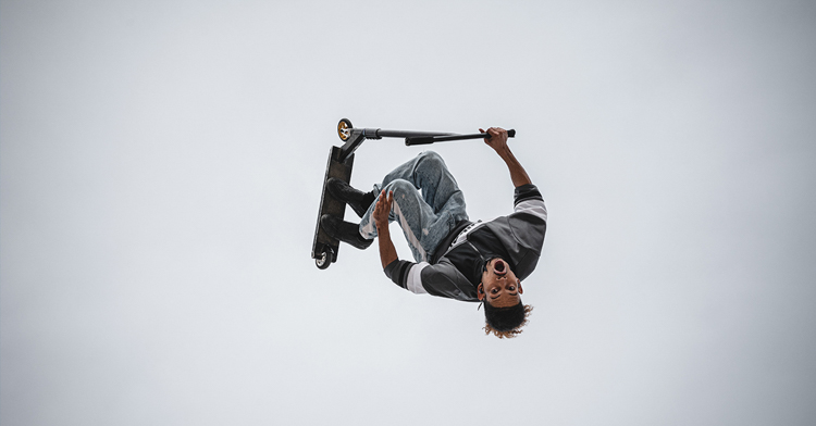 Výkonné skútry - módní výstřelek nebo plnohodnotný sport?