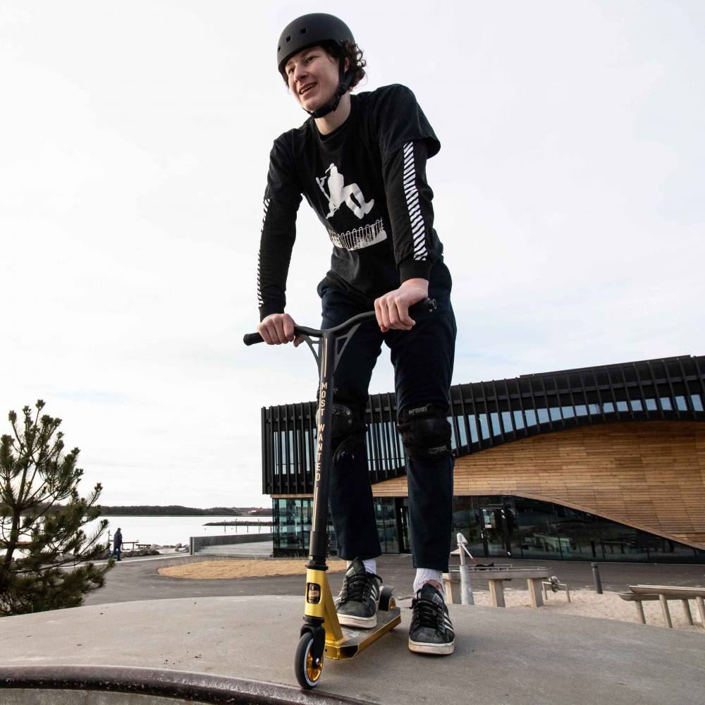 Vysoce výkonný skútr do 500 liber nebo vysoce výkonný skútr do 800 liber? Podívejte se na náš přehled!