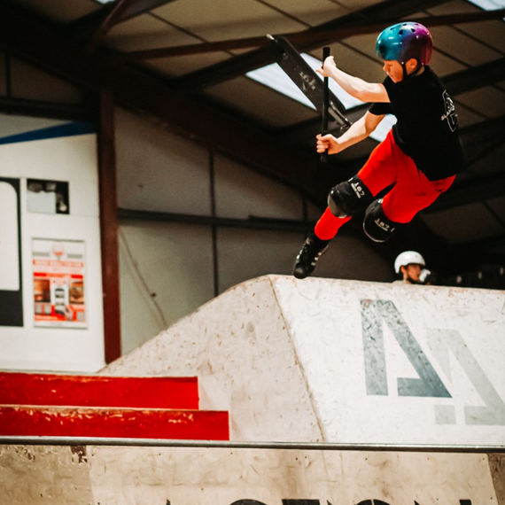 Koloběžka pro začátečníky SLAMM Classic Stunt Black 81,5 cm 