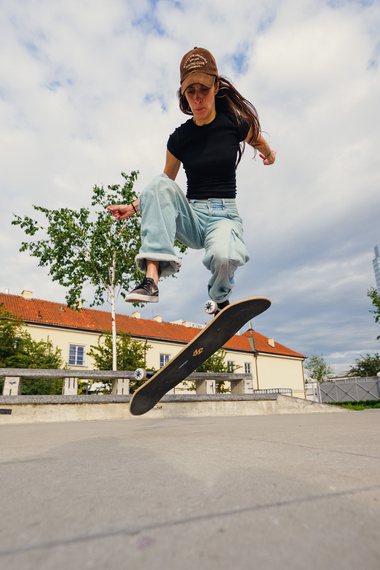 Kompletní Urban Sports Červené logo Skateboard 8.0"