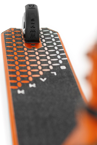 Dětská výkonná koloběžka SLAMM Assault oranžová 84 cm