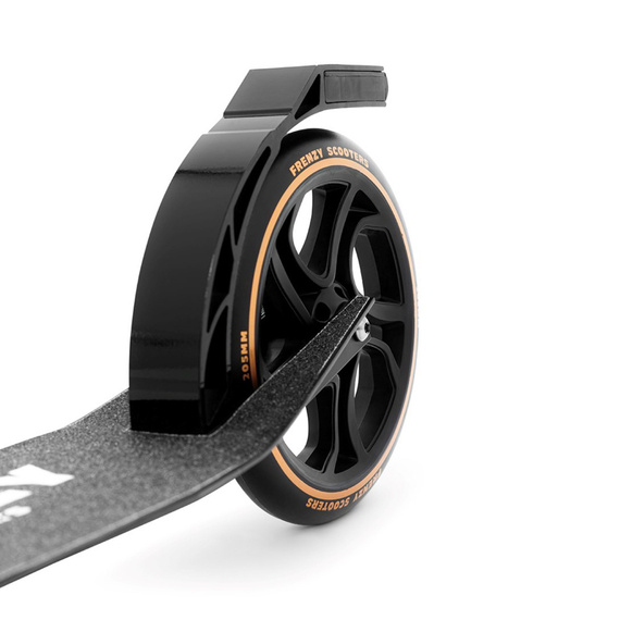 Frenzy 205mm Dual Brake V4 Rekreační městská koloběžka černá