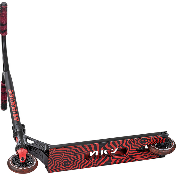 Výkonnostní pouliční skútr Lehký NKD GAS Black and Red wys. 85 cm