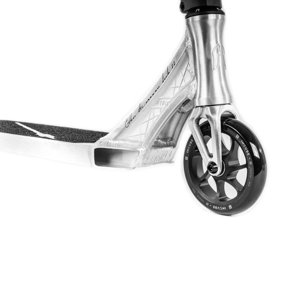 Ethic Erawan V2 Complete Pro Scooter M Brushed 87,6 cm výkonný skútr