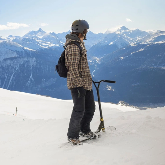 NKD Pro Snow Stunt Scooter Black and Gold wys. 93 cm