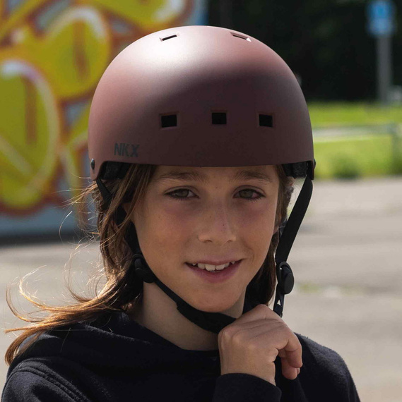 NKX Brain Saver Skateboardová helma Burgundy