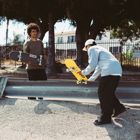 GLOBE Goodstock skateboard Black 8.125"