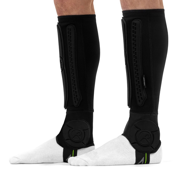 REKD Energy Covert Chrániče holení a kotníků krátké černé