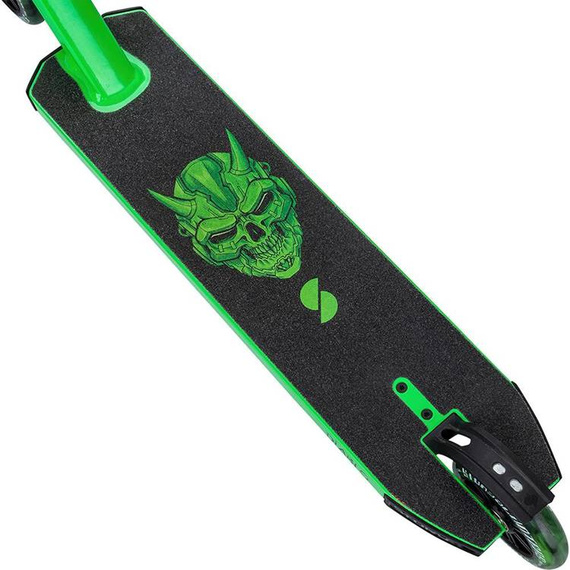 Vysoce výkonný skútr Story Diablo Black and Lime. 78 cm