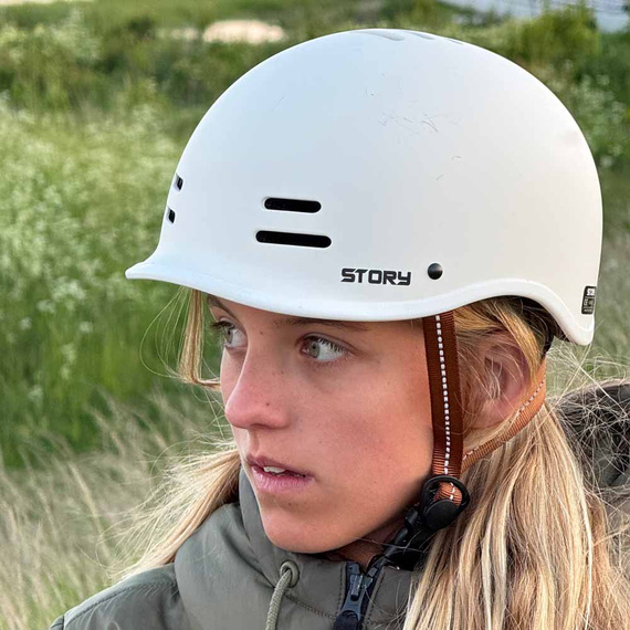 Příběh Retro Certifikovaná přilba bílá