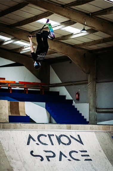 Slamm Strobe Stunt Scooter wys. 88 cm