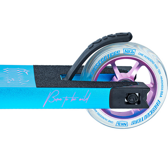 Výkonnostní skútr NKD Rally V4 Black Teal wys. 79 cm