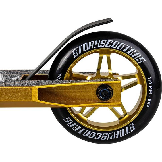 Příběh High Roller Performance Scooter Gold Wys. 84 cm