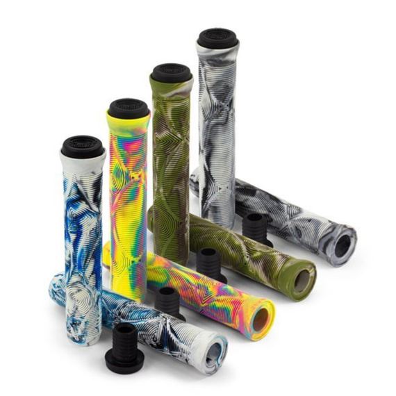 Výkonné gripy na koloběžku Slamm Team Swirl Bar Grips Arctic Blue 165 mm