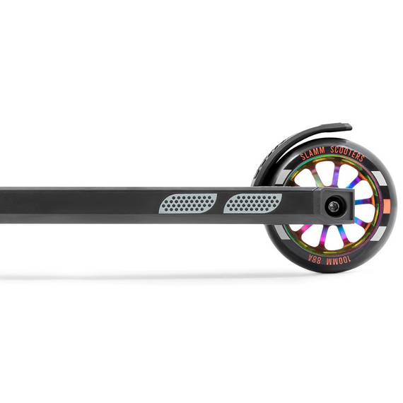 Koloběžka SLAMM Classic Stunt Neochrome 81,5 cm pro začátečníky 