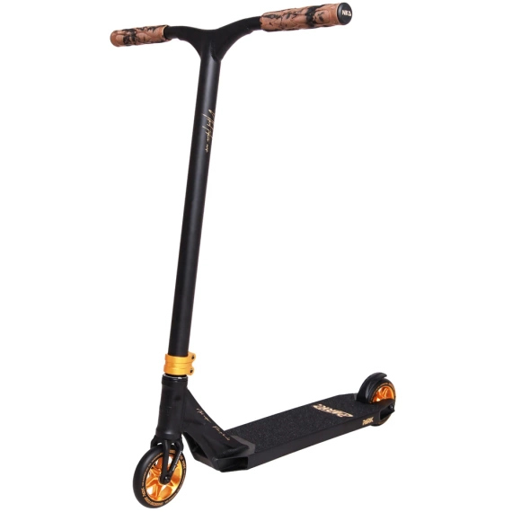 NKD Park Stunt Scooter Black and Gold wys. 84 cm