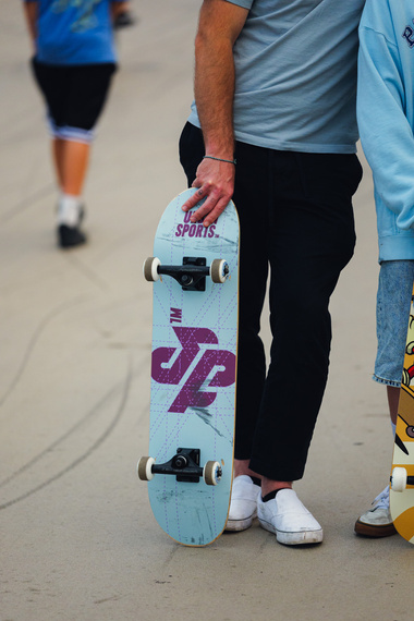 Kompletní městské sportovní stavby Logo Skateboard 8.0"