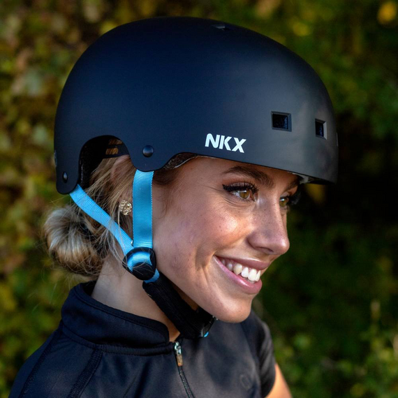 Kask Na Deskorolkę Hulajnogę NKX Brain Saver Czarno-Niebieski