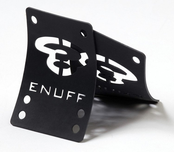 Dostatečné nárazové podložky černé