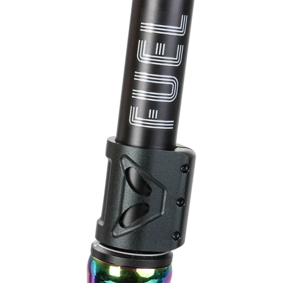 Výkonný pouliční skútr Lehký NKD Fuel Black & Rainbow Wys. 84 cm