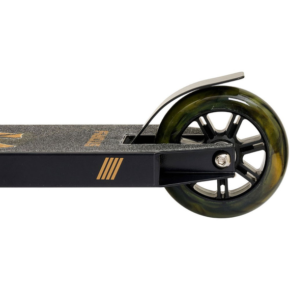 Příběh Blade Stunt Scooter Black and Gold wys. 75 cm