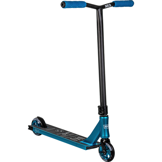Výkonný skútr NKD Rally V4 XS Blue wys. 73 cm