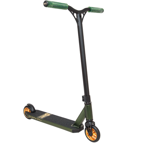 Výkonný skútr NKD GOAT Stunt Green wys. 83 cm