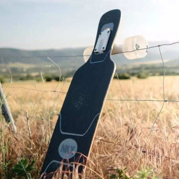 Longboard NKX Signature Fiberglass Black 101 cm