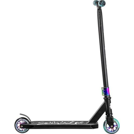Výkonný skútr Story Bandit DOS Black and Rainbow High. 81 cm