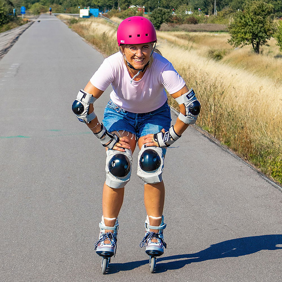 Skateboardová helma NKX Brain Saver Raspberry