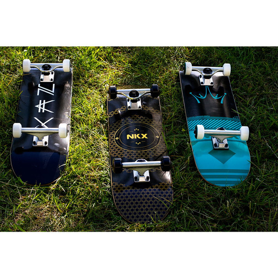 Kompletní skateboard NKX Crown 8.25"