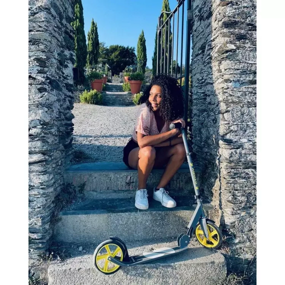 Přepravní koloběžka s velkými koly Story Urban GO! Žlutý