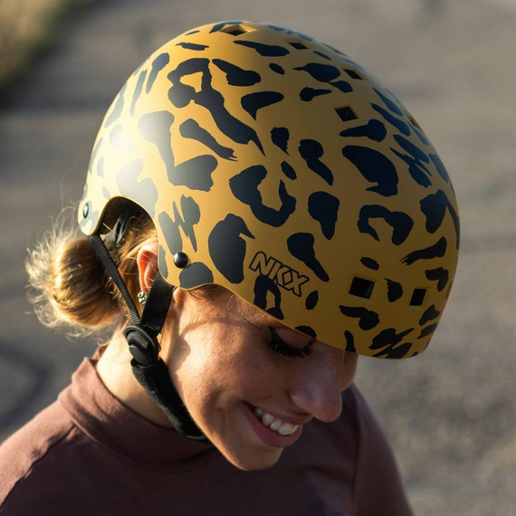 Skateboardová helma NKX Brain Saver Leopard Black and Brown
