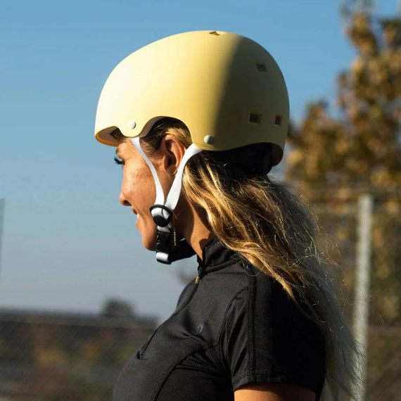 Skateboardová helma NKX Brain Saver Vanilla