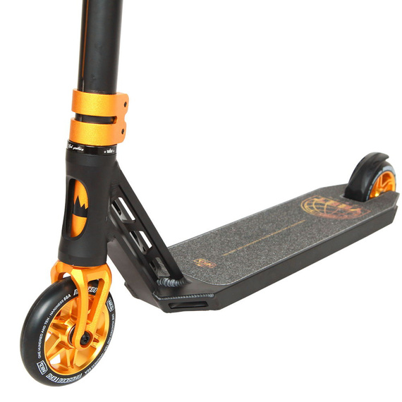 NKD YEET Stunt Scooter Black and Gold wys. 85 cm