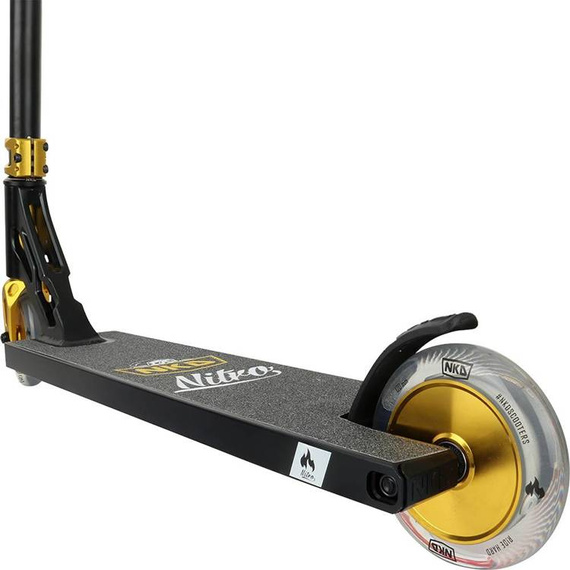 Vysoce výkonná hliníková koloběžka Lehká velká kvalitní široká plošina a řídítka 91 cm NKD Nitro Street Black Gold