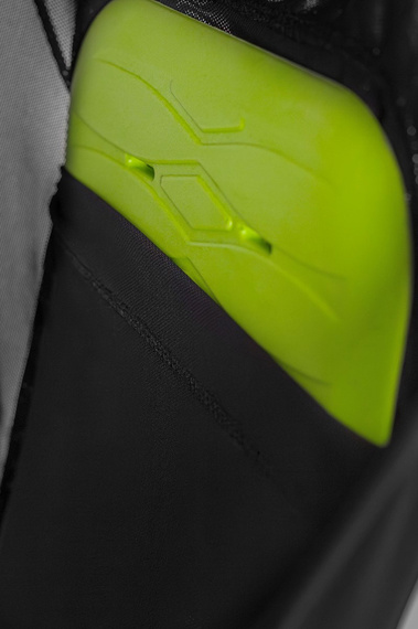 REKD Energy Ranger Vesta s chráničem zad a hrudníku černá