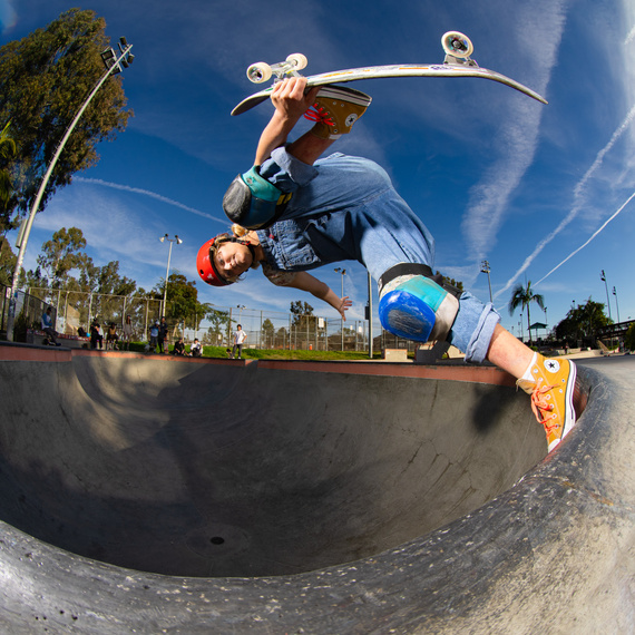 Certifikovaná přilba Triple Eight Sweatsaver Sunset