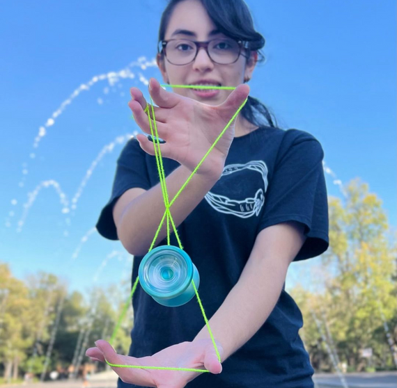 Yoyo pro pokročilé YoYoFactory Axolotl Metal Green-Purple Splash