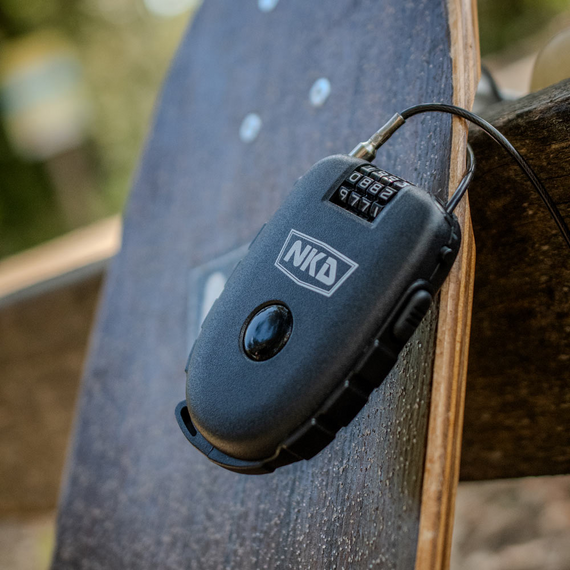 Bezpečnostní zámek na klíče pro koloběžku skateboard longboard NKD SportsLock Pro Black 75 cm