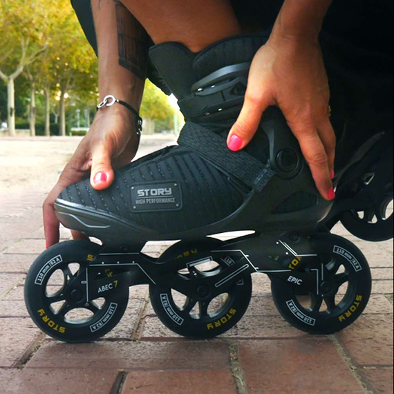 Story Epic tříkolové kolečkové brusle černo-růžové
