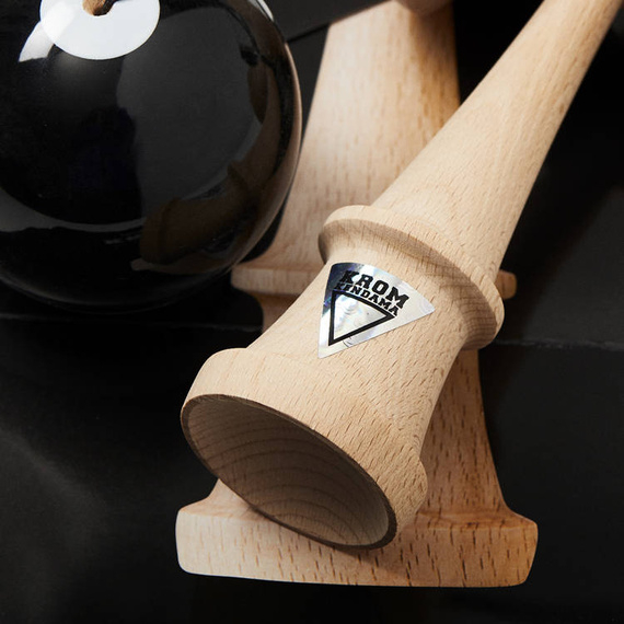 Kendama Krom POP LOL Black