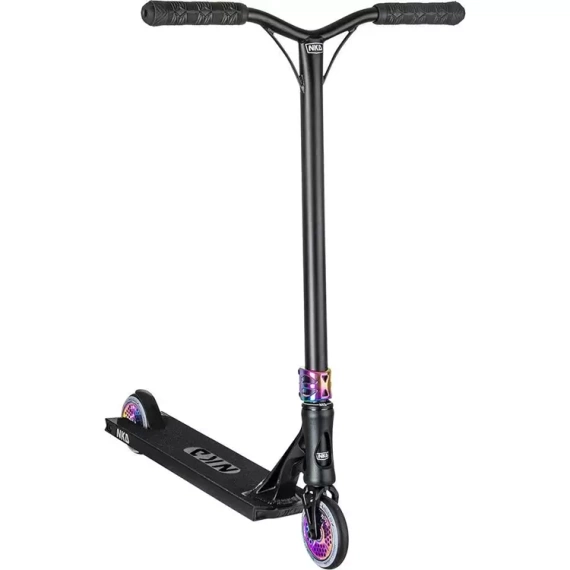 Výkonný skútr NKD Turbine Black & Rainbow High 87 cm