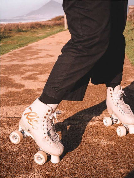 RIO ROLLER ROSE QUAD SKATES Krémové kolečkové brusle