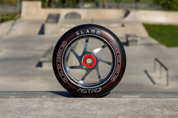 SLAMM 110mm ASTRO titanové kolečko pro koloběžky