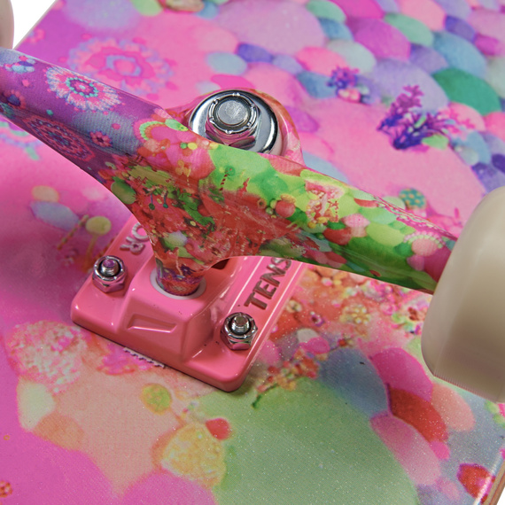 Kompletní Impala Pip & Pop Skateboard Candy Mountain 8.25"