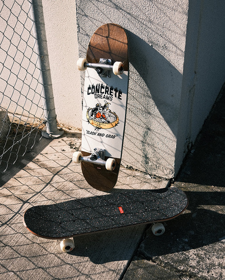 GLOBE Kids Softie Mid skateboard - Dark Maple/Concrete Dreams 8.25"