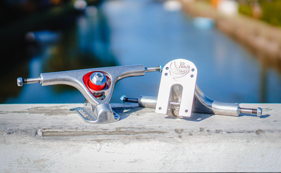 Longboardové trucky Paris V3 165 mm 50° Longboardové trucky leštěné